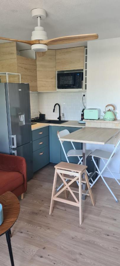 Apartment Joli Vue Mont Saint Clair, Parking, Menage Et Linge De Lit Inclus